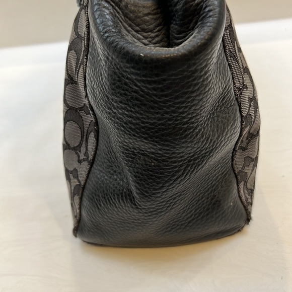 Coach Purse - Picture 2 of 9